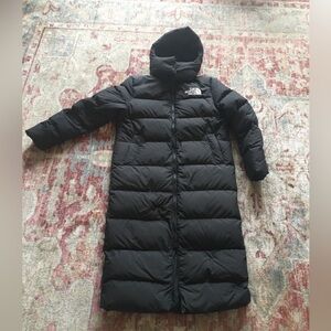 Northface 550 long puffer jacket